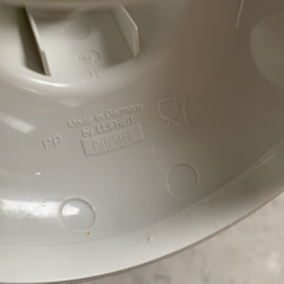 The Pampered Chef Food Chopper Manual Push Function White 9" Tall #2585 Germany - Picture 7 of 9